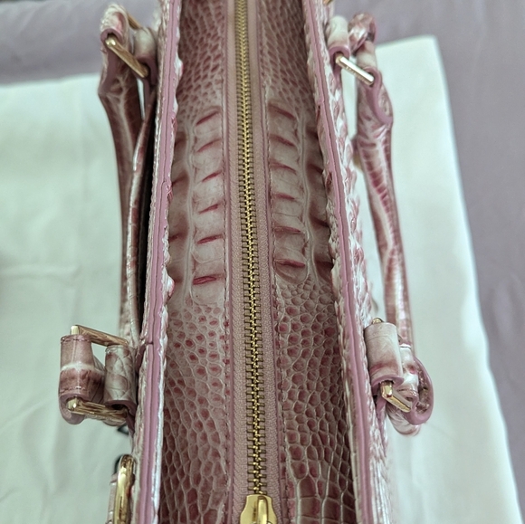 Brahmin small Finley Pink Icing Melbourne bag. - Picture 4 of 8